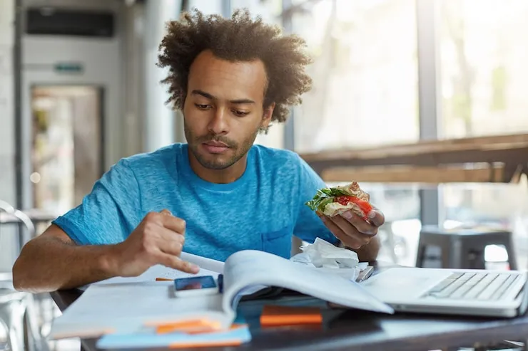 Empréstimos Estudantis: Guia Completo para Financiar sua Educação